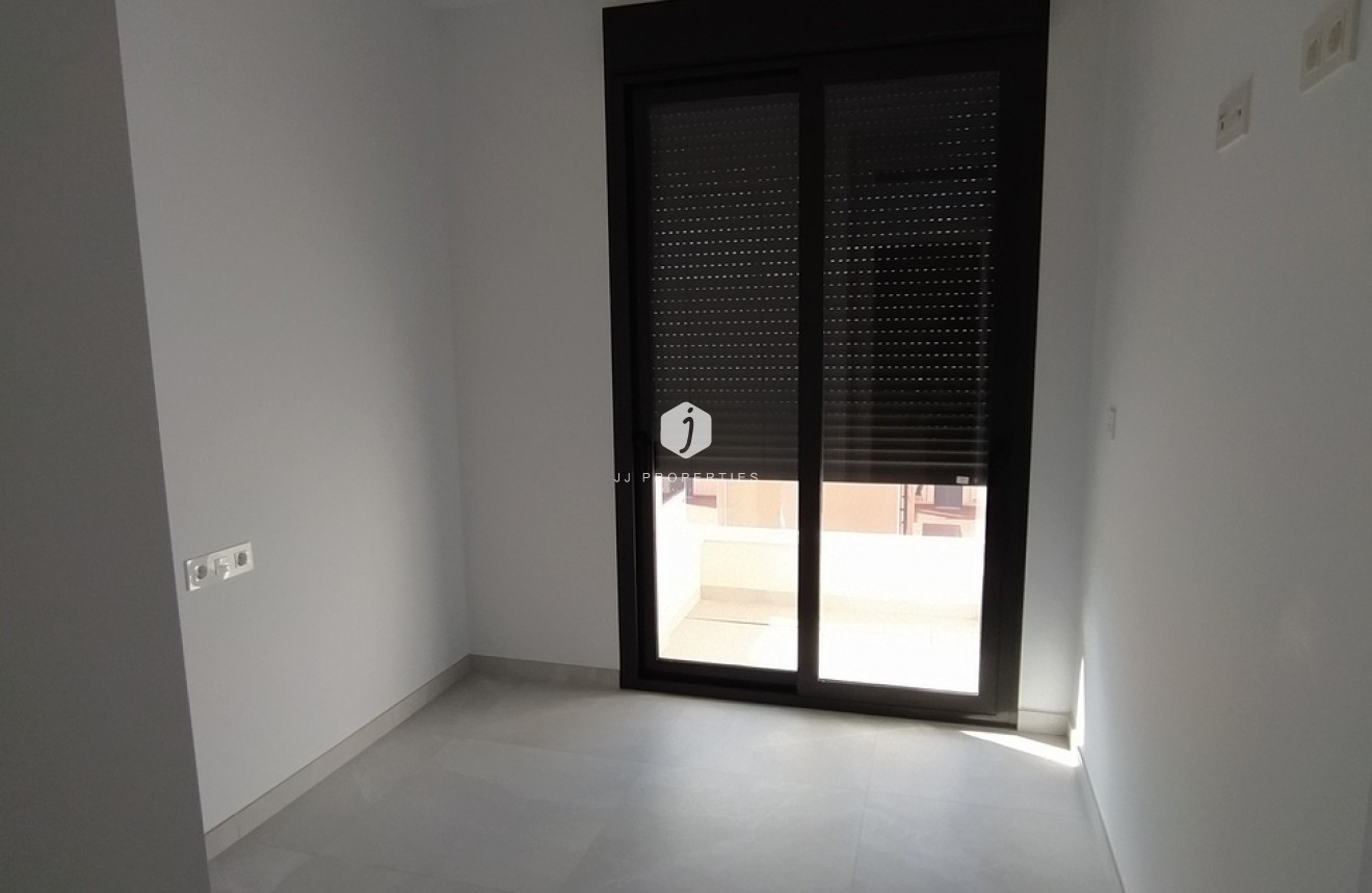 Resale - Apartment / flat -
Torrevieja - CENTRE PLAYA DEL CURA LAS PISCINAS