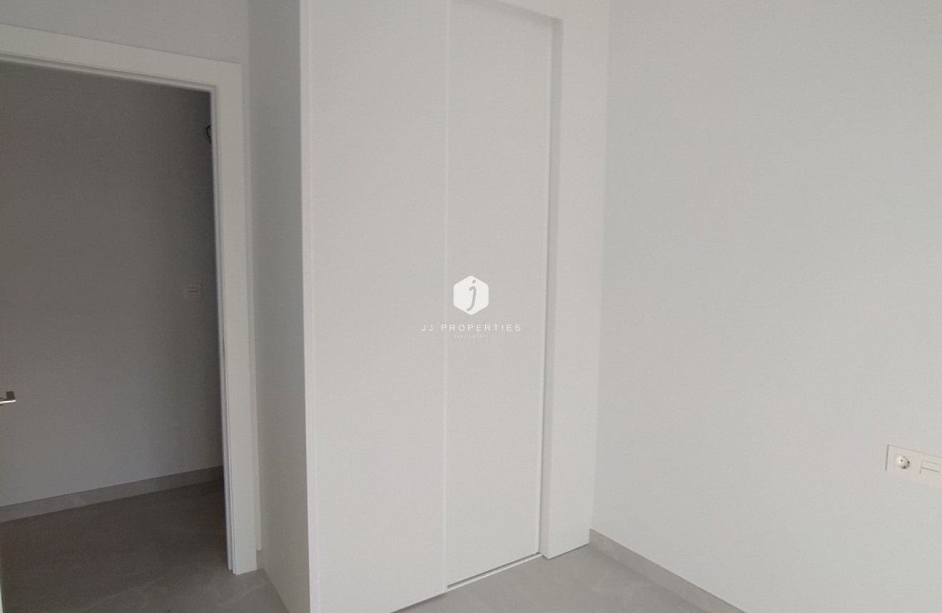 Resale - Apartment / flat -
Torrevieja - CENTRE PLAYA DEL CURA LAS PISCINAS