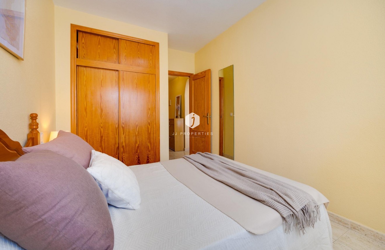 Segunda mano - Apartamento / piso -
Torrevieja - Playa del Cura