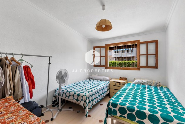 Resale - Chalet -
La Mata - Costa Blanca