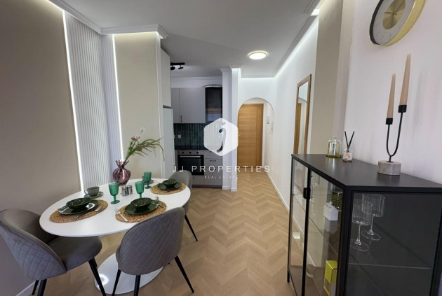 Aus zweiter Hand - Wohnung -
Torrevieja - Playa del Cura