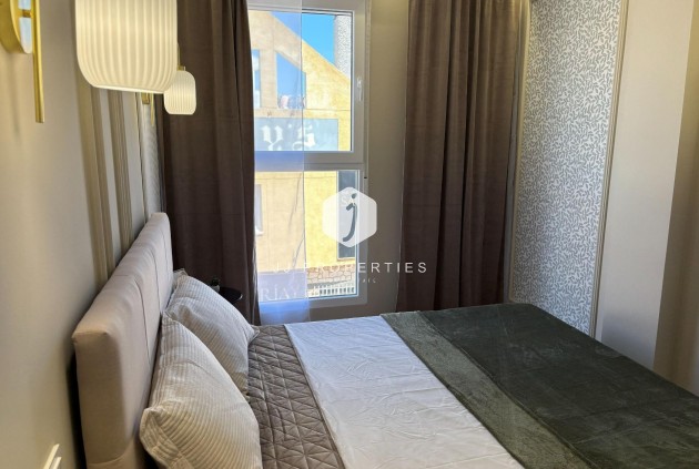 Aus zweiter Hand - Wohnung -
Torrevieja - Playa del Cura