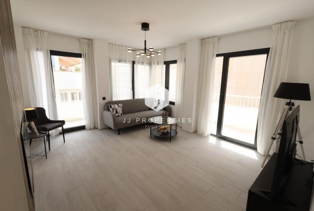 D'occasion - Attique -
Torrevieja - Costa Blanca
