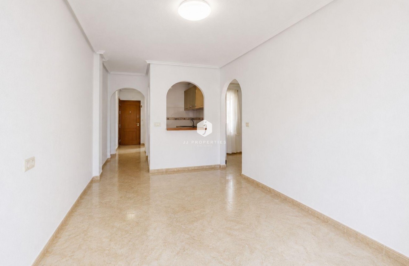 Z drugiej ręki - Daszek -
Torrevieja - Centro