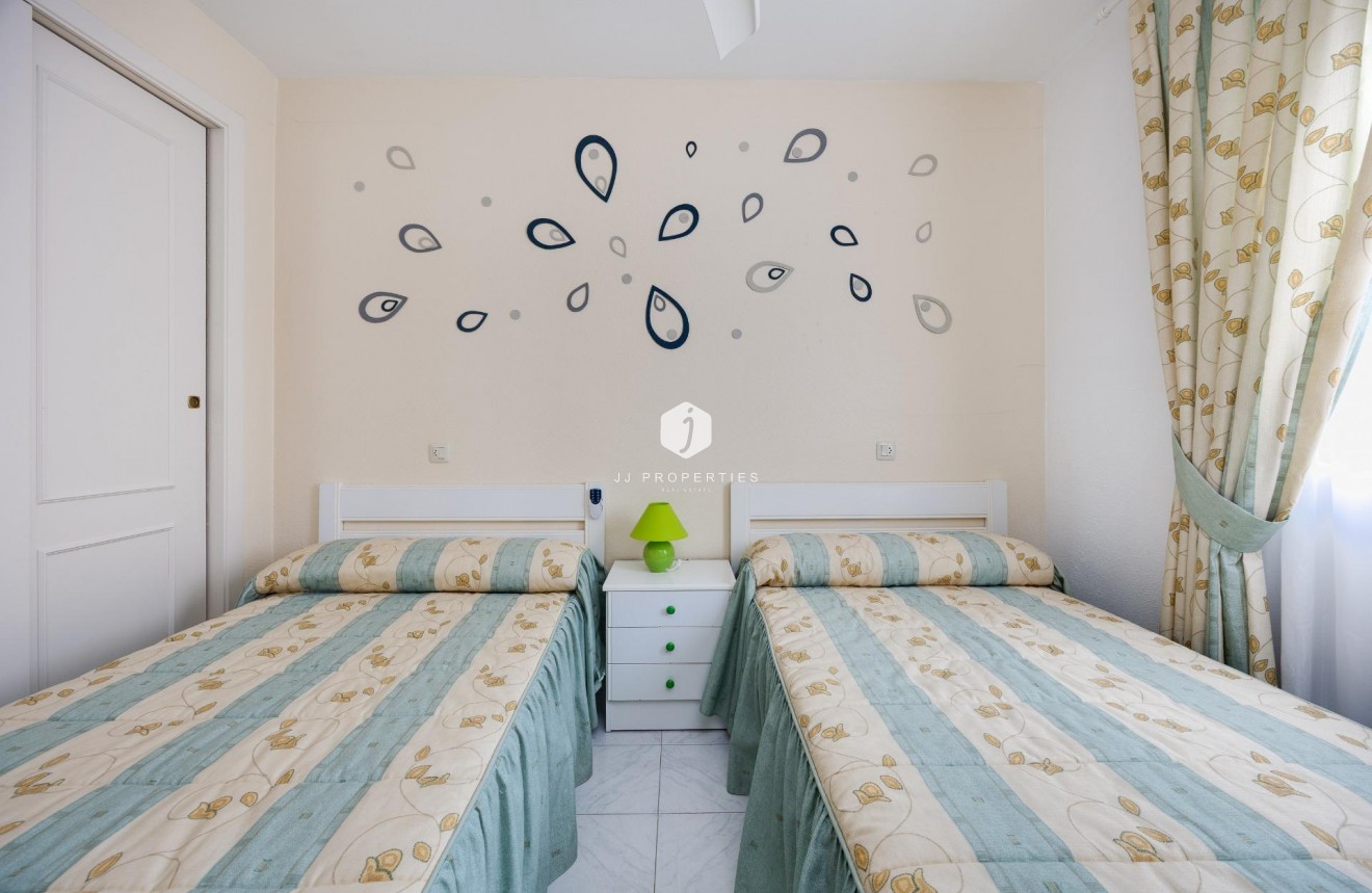 Tweedehands - Villa -
Torrevieja - El Limonar