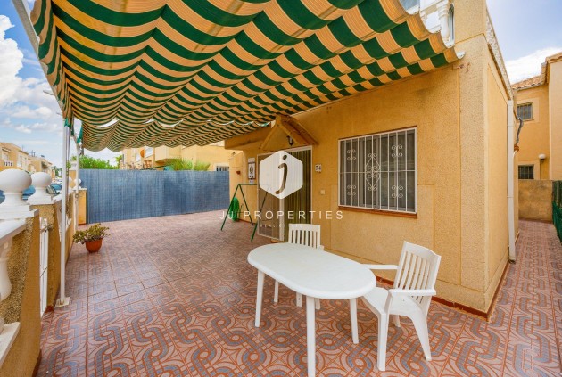 Tweedehands - Villa -
Torrevieja - El Limonar