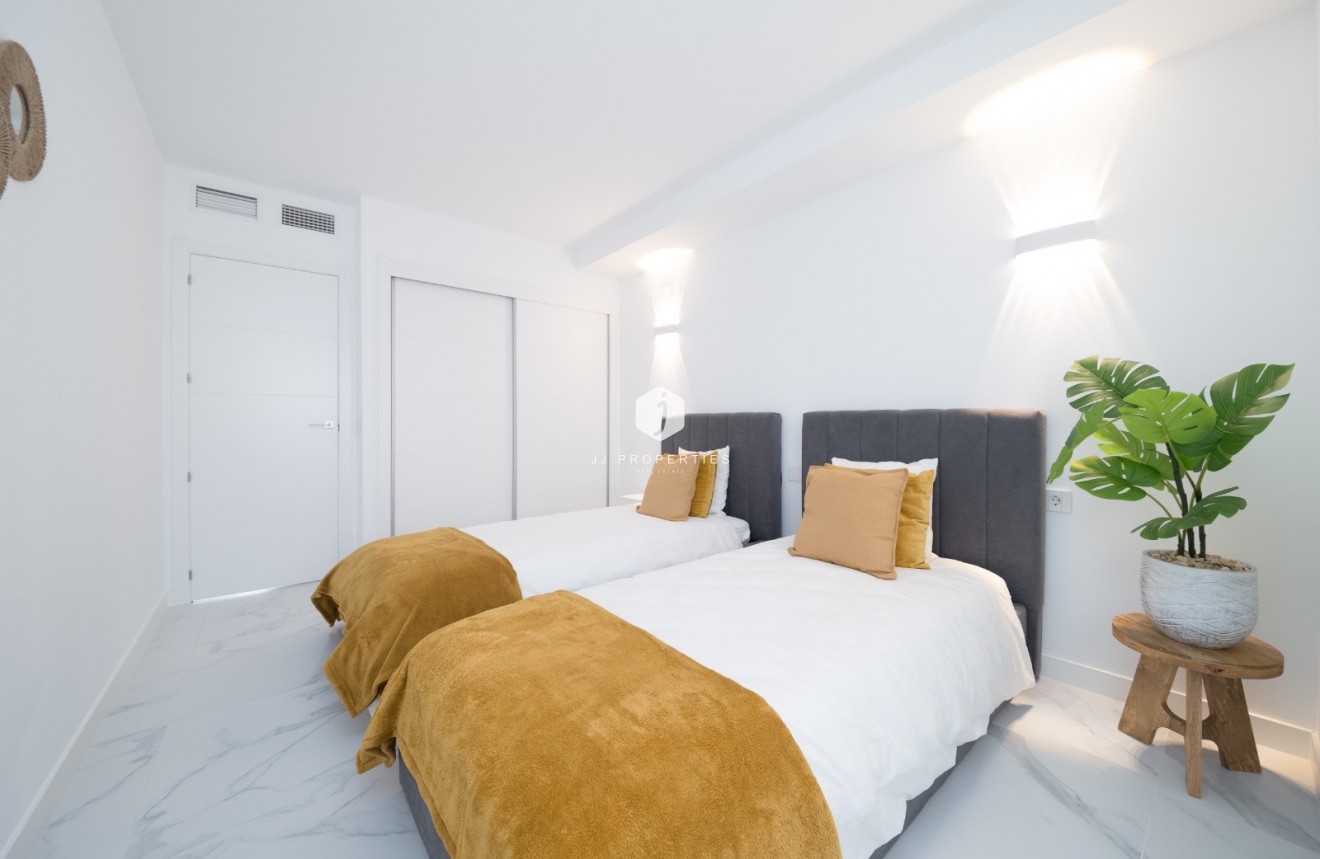 D'occasion - Appartement -
Torrevieja - Costa Blanca