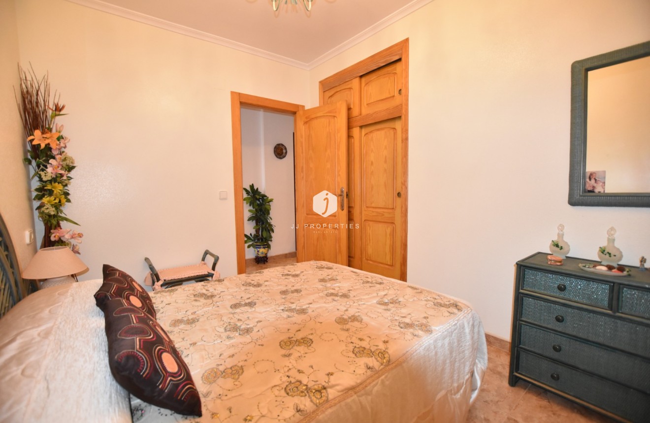 Aus zweiter Hand - Wohnung -
La Mata - Costa Blanca
