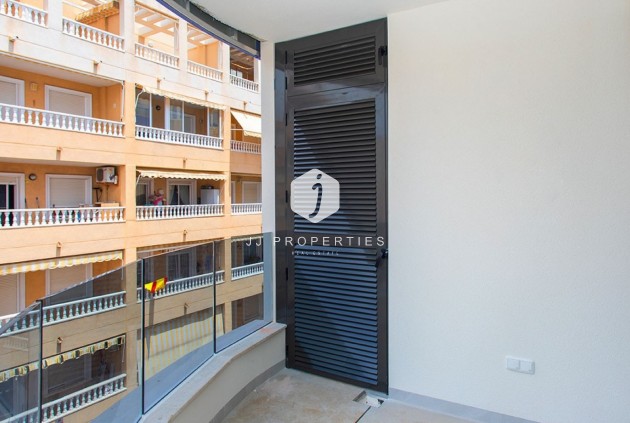 Resale - Apartment / flat -
Torrevieja - Costa Blanca