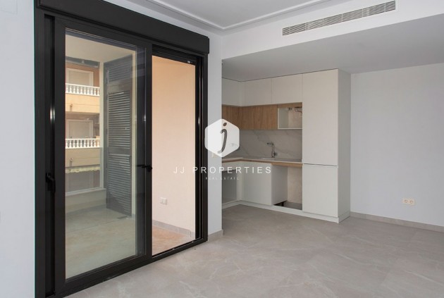 Resale - Apartment / flat -
Torrevieja - Costa Blanca