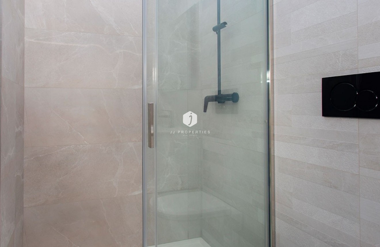 Resale - Apartment / flat -
Torrevieja - Costa Blanca