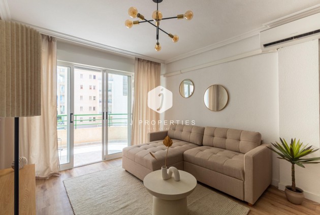 Tweedehands - Appartement / flat -
Torrevieja - La Mata Pueblo