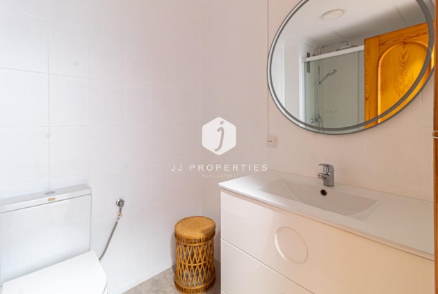 Tweedehands - Appartement / flat -
Torrevieja - La Mata Pueblo