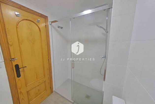 Tweedehands - Appartement / flat -
Torrevieja - La Mata Pueblo