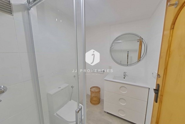 Tweedehands - Appartement / flat -
Torrevieja - La Mata Pueblo