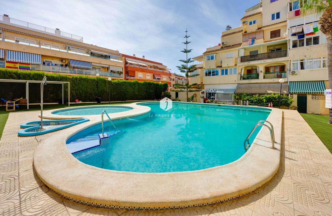 D'occasion - Appartement -
Torrevieja - Costa Blanca