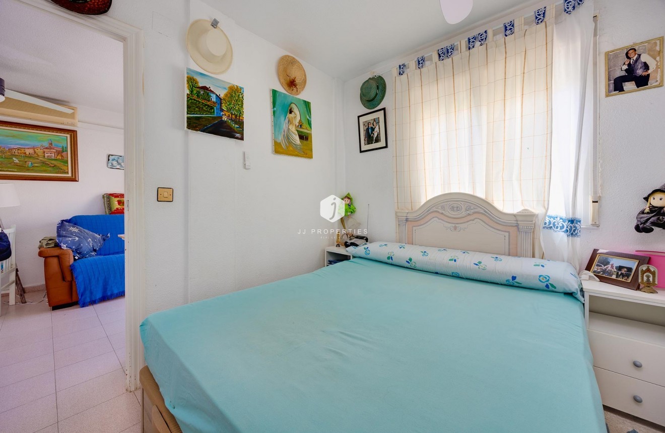 D'occasion - Appartement -
Torrevieja - Costa Blanca