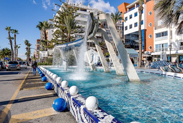 Resale - Apartment / flat -
Torrevieja - Habaneras