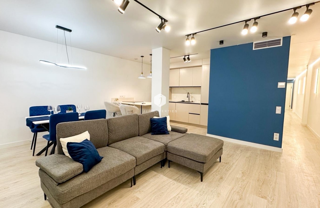 Resale - Apartment / flat -
Torrevieja - Costa Blanca