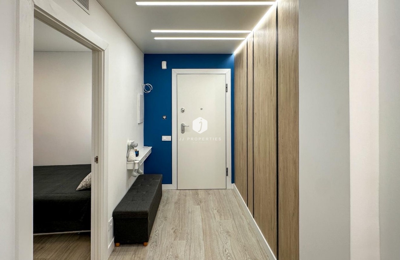 Resale - Apartment / flat -
Torrevieja - Costa Blanca
