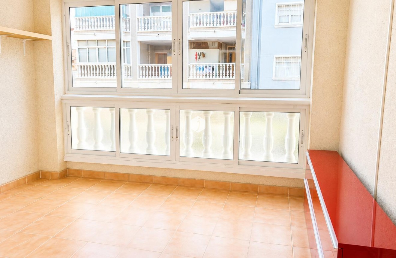 Tweedehands - Appartement / flat -
Torrevieja - Playa del Cura