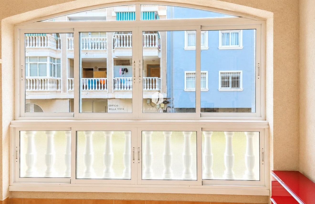 Tweedehands - Appartement / flat -
Torrevieja - Playa del Cura