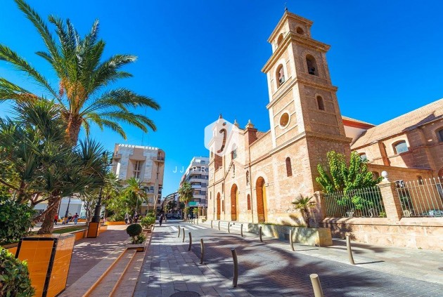 Tweedehands - Appartement / flat -
Torrevieja - Playa del Cura