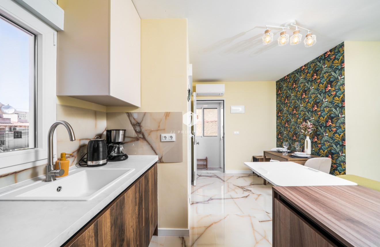 Aus zweiter Hand - Wohnung -
El Chaparral - Costa Blanca