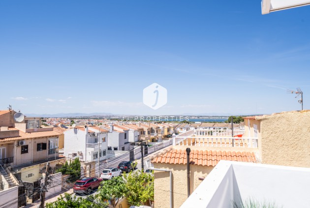 Aus zweiter Hand - Wohnung -
El Chaparral - Costa Blanca