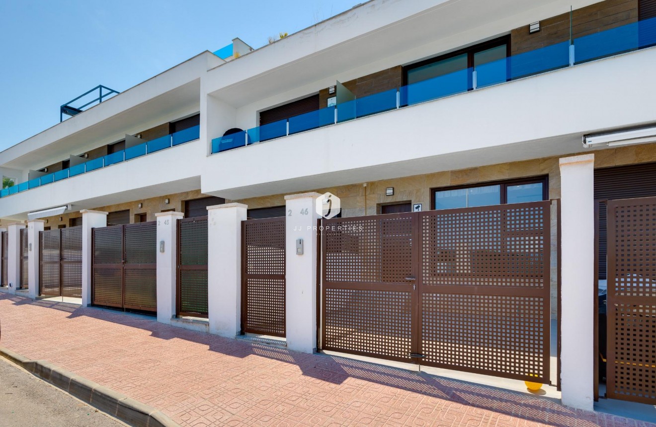 D'occasion - Chalet -
Torrevieja - Los Balcones
