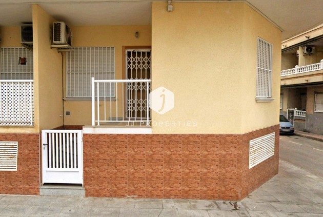 Segunda mano - Apartamento / piso -
Torrevieja - Playa de los Locos