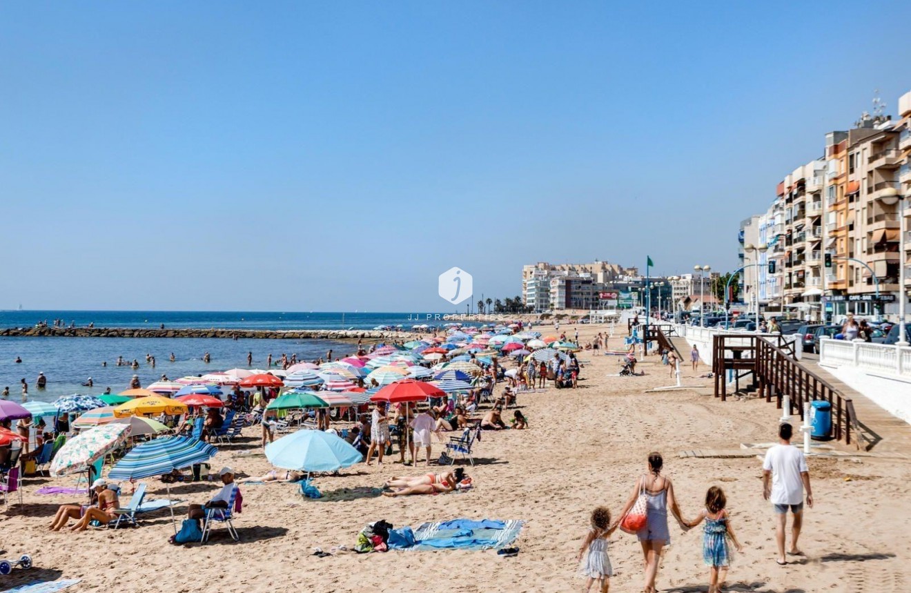 Segunda mano - Apartamento / piso -
Torrevieja - Playa de los Locos