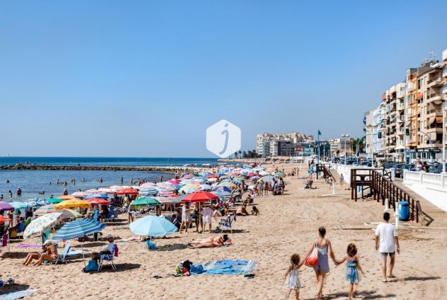Segunda mano - Apartamento / piso -
Torrevieja - Playa de los Locos