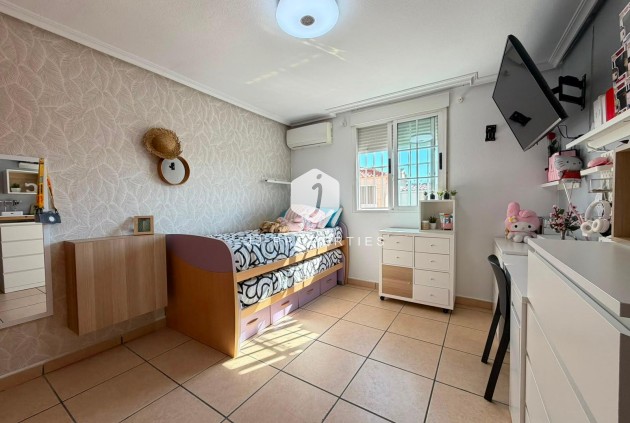 D'occasion - Chalet -
Torrevieja - Carrefour