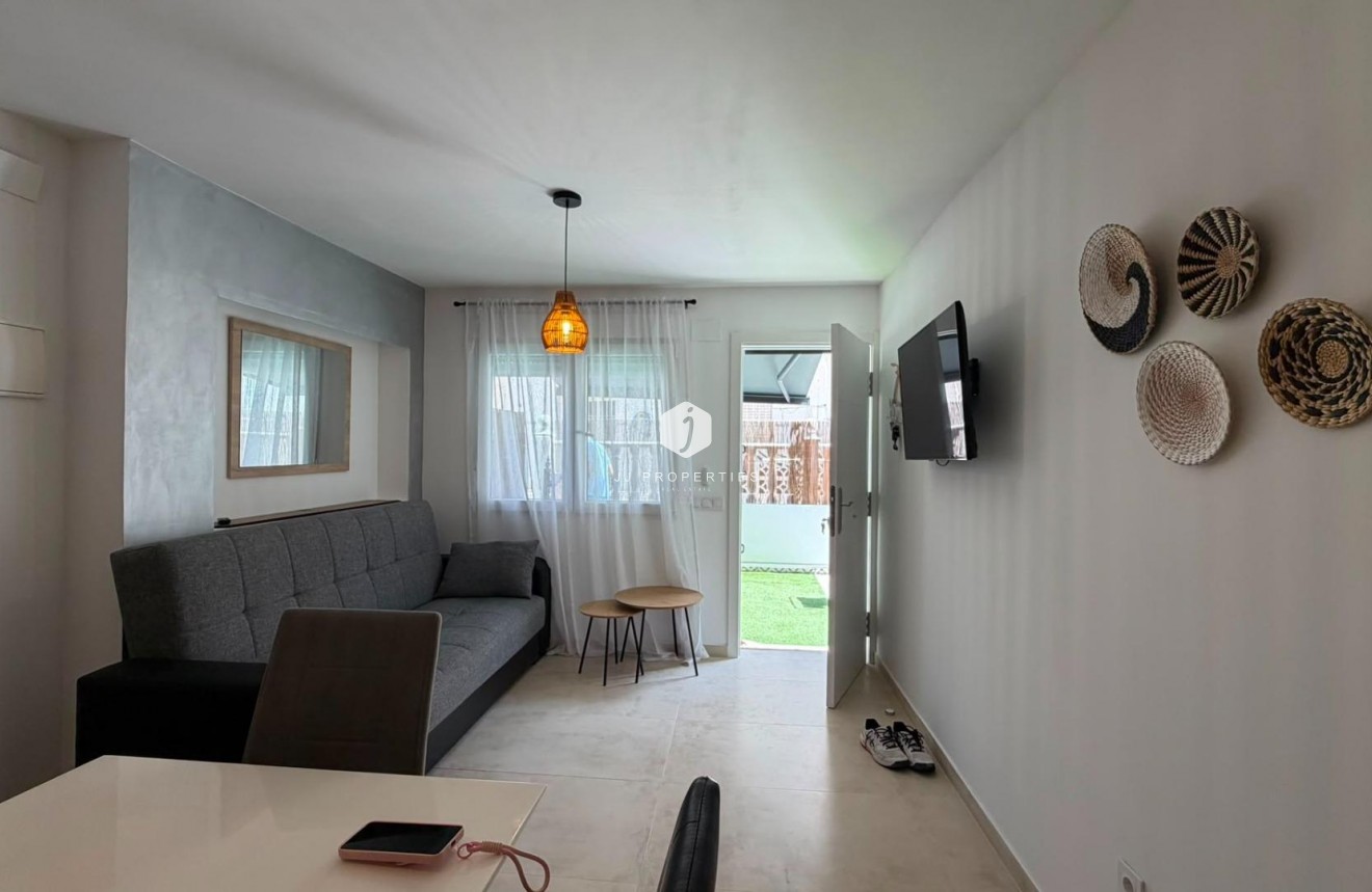 Segunda mano - Bungalow -
Torrevieja - La veleta
