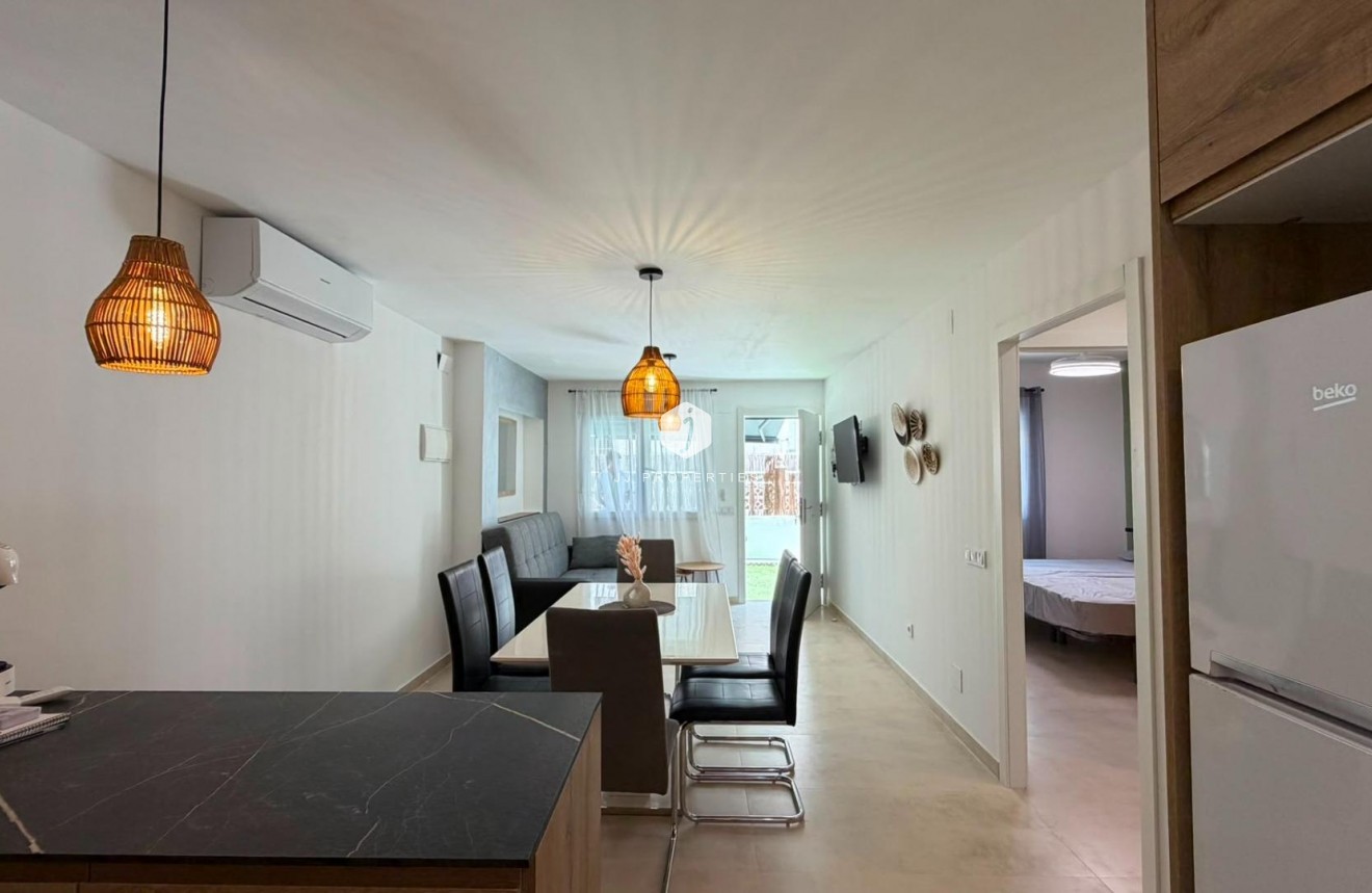 Segunda mano - Bungalow -
Torrevieja - La veleta