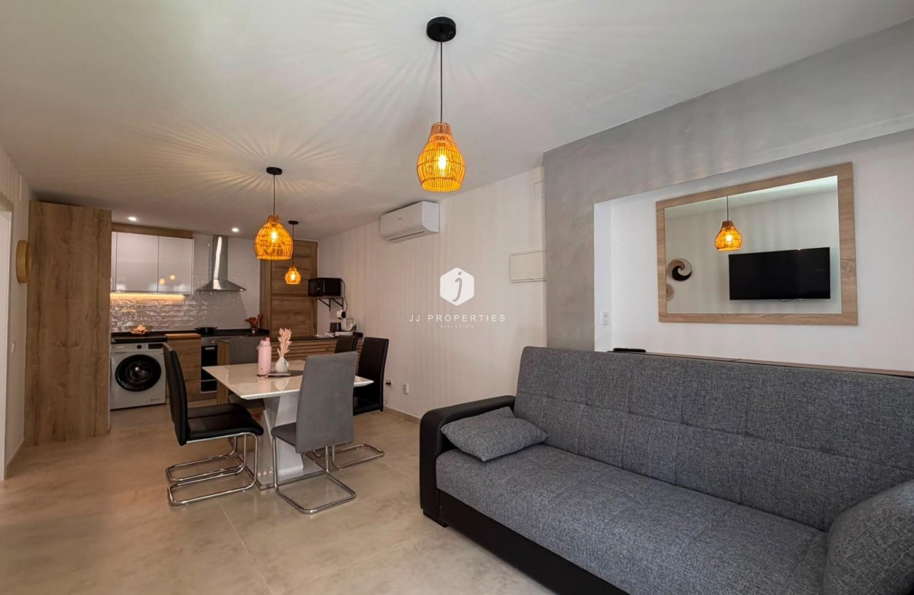 Segunda mano - Bungalow -
Torrevieja - La veleta