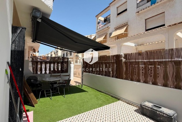 Segunda mano - Bungalow -
Torrevieja - La veleta