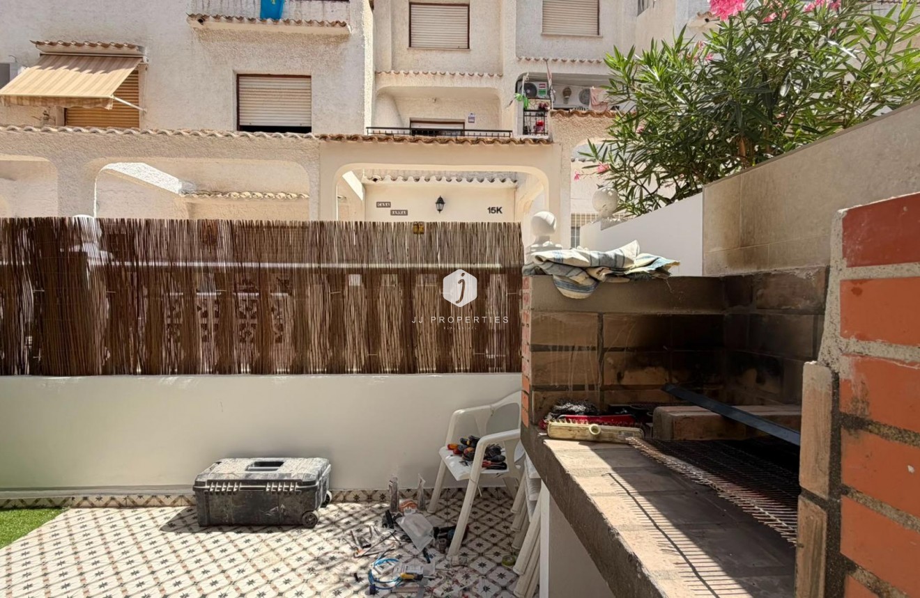 Segunda mano - Bungalow -
Torrevieja - La veleta