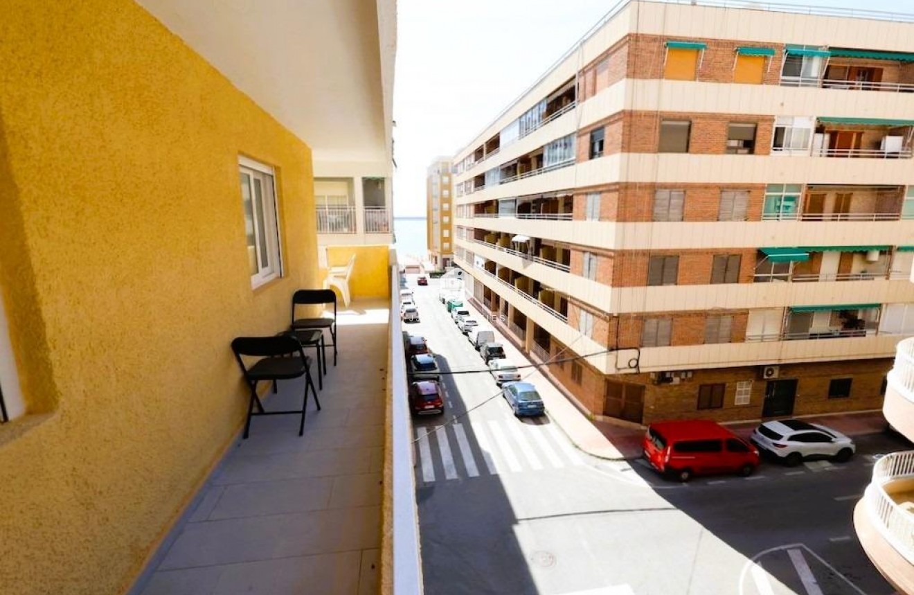 Resale - Apartment / flat -
Torrevieja - Costa Blanca