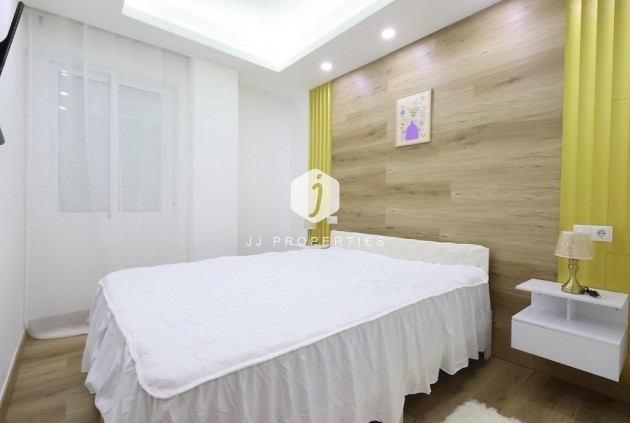Resale - Apartment / flat -
Torrevieja - Costa Blanca