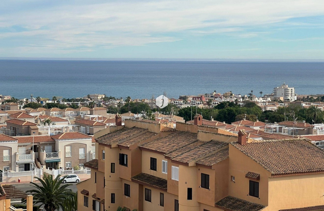 Aus zweiter Hand - Wohnung -
Torrevieja - aguas nuevas