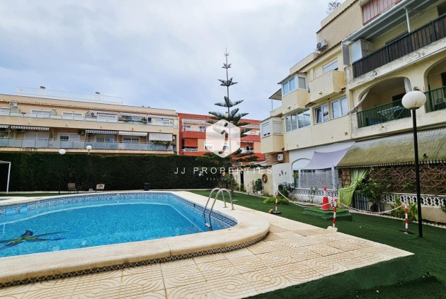 Tweedehands - Appartement / flat -
Torrevieja - Nueva Torrevieja