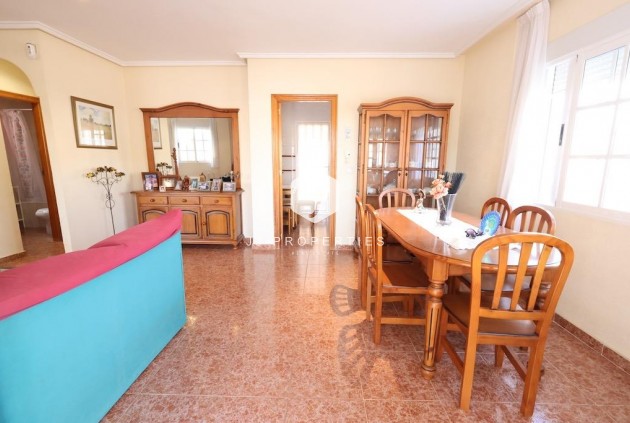Tweedehands - Villa -
Torrevieja - Costa Blanca