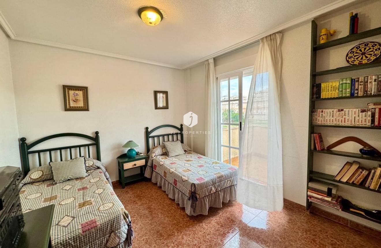 Tweedehands - Villa -
Torrevieja - Costa Blanca