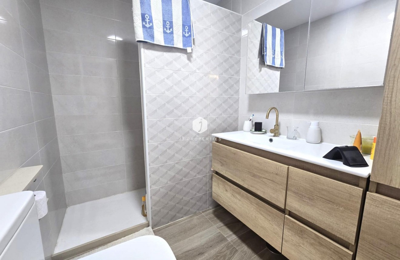 D'occasion - Chalet -
Torrevieja - Los altos