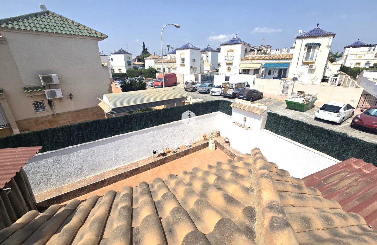 D'occasion - Chalet -
Torrevieja - Los altos
