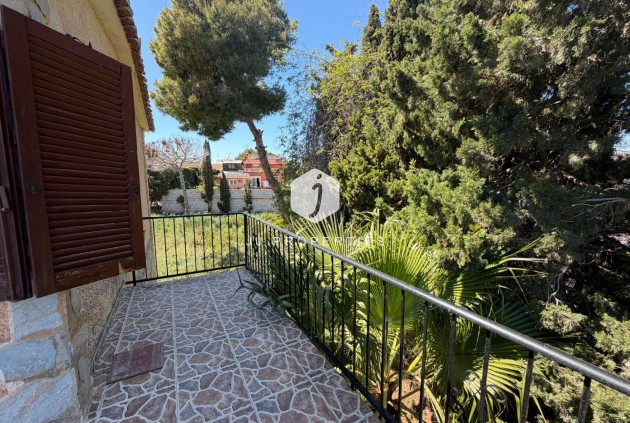 D'occasion - Villa -
Torrevieja - Los Balcones - Los Altos del Edén