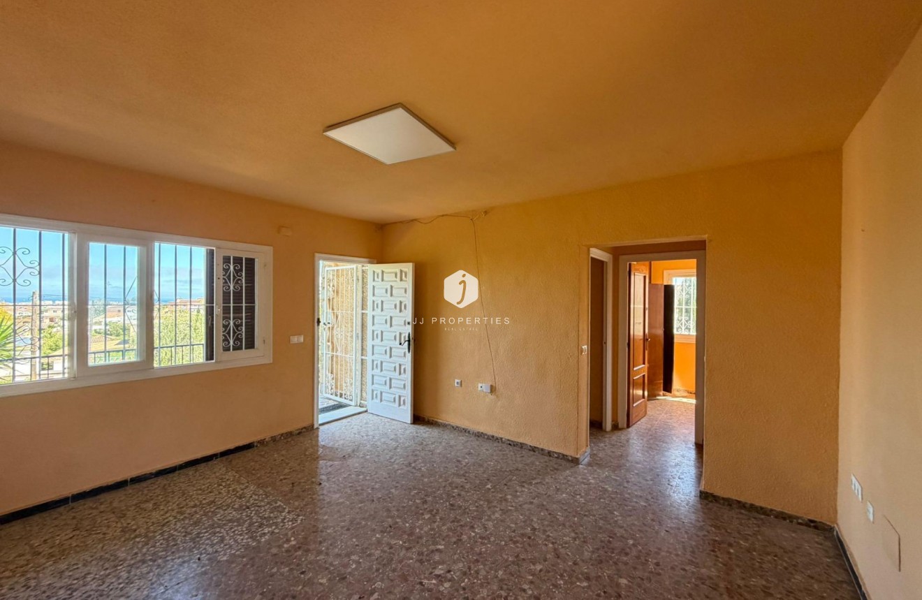 D'occasion - Villa -
Torrevieja - Los Balcones - Los Altos del Edén