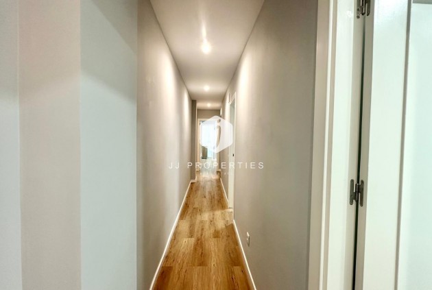 Tweedehands - Appartement / flat -
Torrevieja - La Mata Pueblo